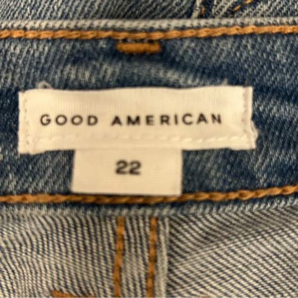 Good American High Waisted Jean Shorts Plus Size 22 Bermuda Blue Denim Stretch - Picture 3 of 11